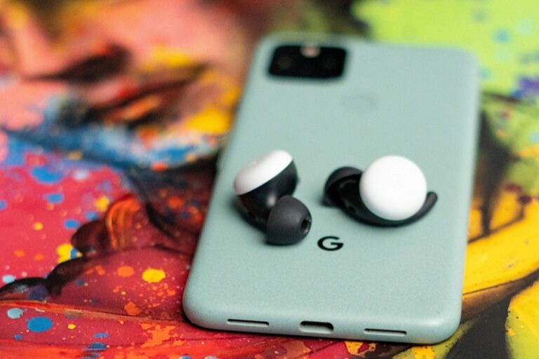 Công nghệ UWB giúp Pixel 6 cạnh tranh tốt với điện thoại cao cấp từ Apple và Samsung