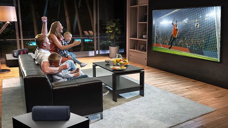 LG ra mắt tấm nền OLED thế hệ thứ hai tại Việt Nam