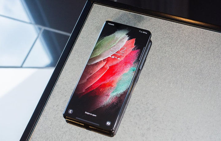 Lượng hàng màn hình OLED dẻo giảm 35% trong quý 2 năm 2021