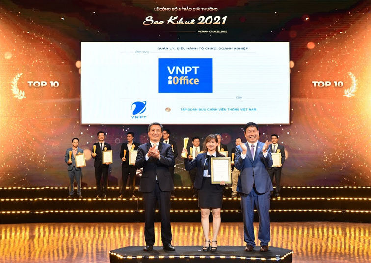 Hệ thống Quản lý văn bản và điều hành VNPT- iOffice của VNPT được tôn vinh top 10 tại Giải thưởng Sao Khuê 2021