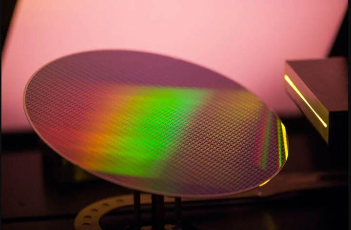 Disco đặt cược vào vật liệu 3D cho công nghệ chip tiếp theo
