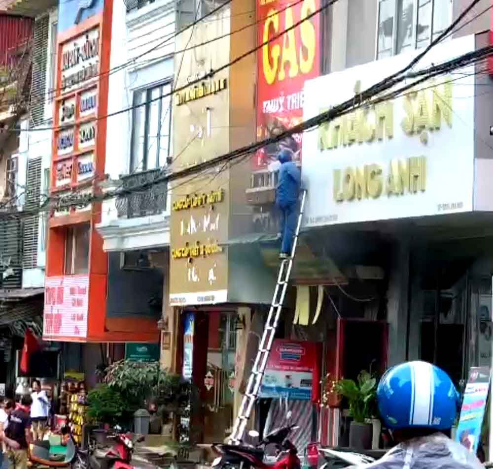 "Áo xanh VNPT" - người anh hùng trong đám cháy tại Lào Cai