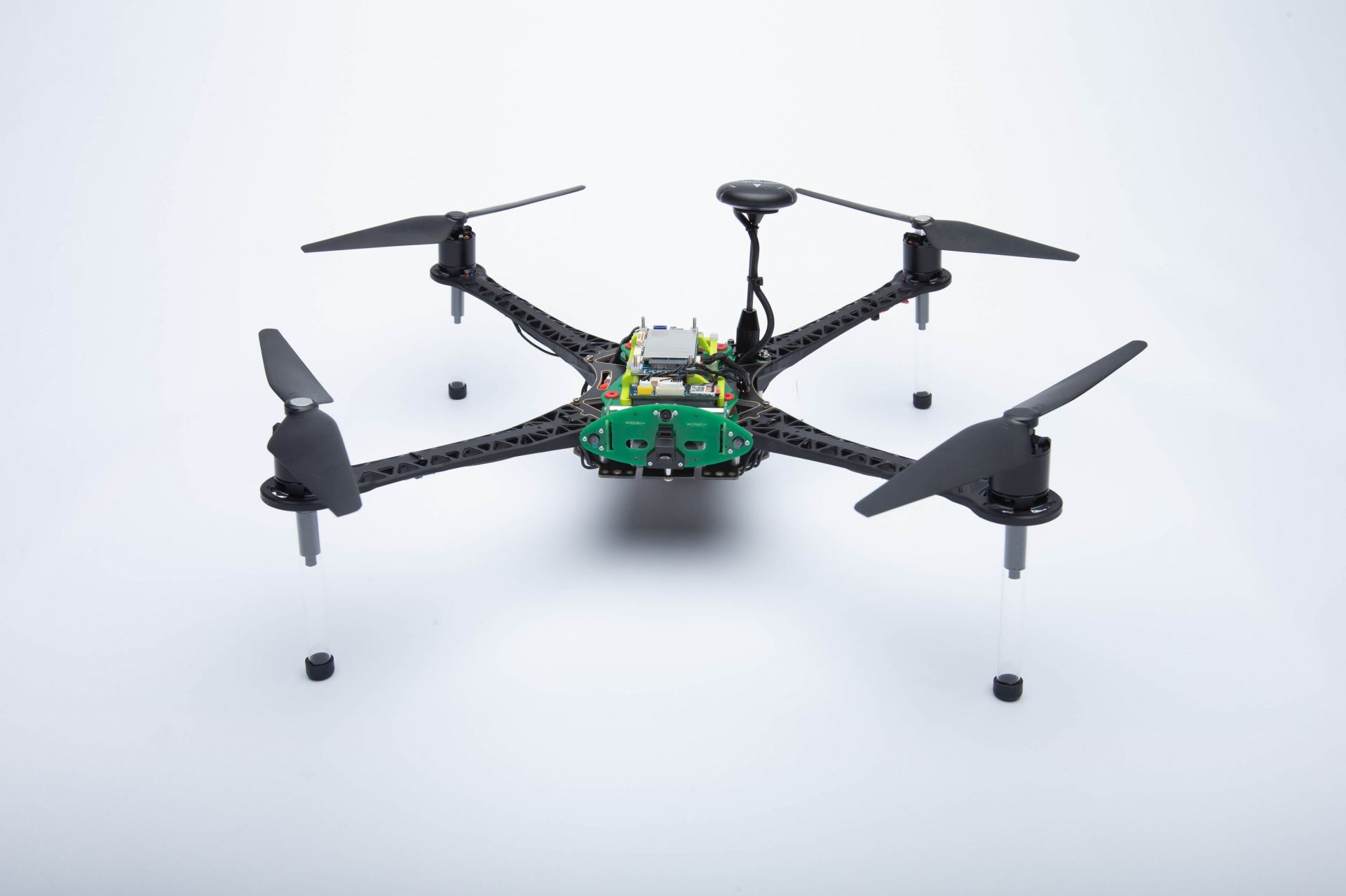Qualcomm Flight RB5 5G - nền tảng thiết bị Drone đầu tiên trên thế giới tích hợp cả 5G và AI