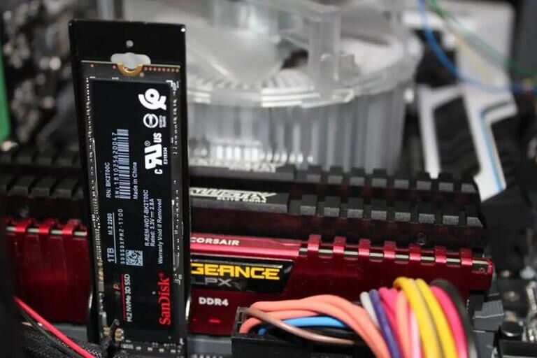 Nghiên cứu công nghệ kết hợp RAM và bộ nhớ SSD
