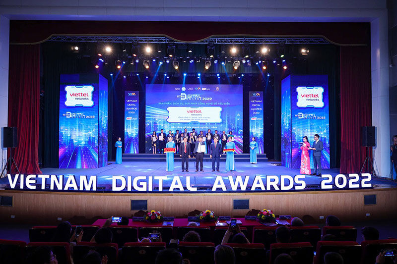 Viettel dẫn đầu Giải thưởng Chuyển đổi số Việt Nam 2022 -0