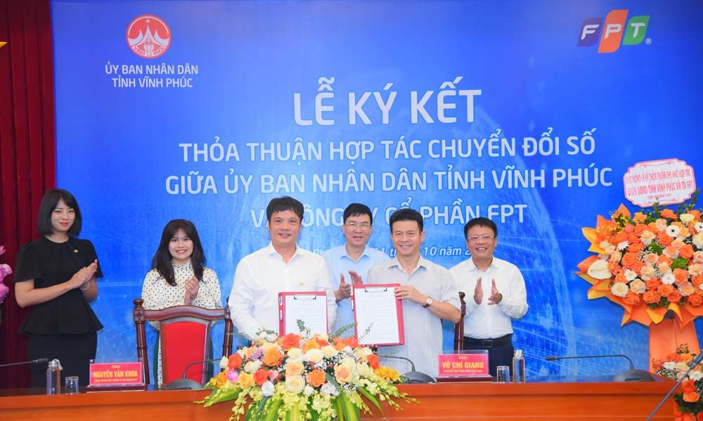 Tập đoàn FPT và tỉnh Vĩnh Phúc ký kết hợp tác chuyển đổi số