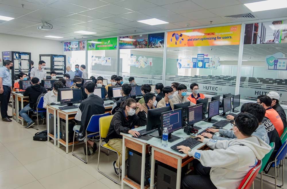 HUTECH là đối tác đào chuyên gia an ninh mạng tạo ủy quyền đầu tiên của Fortinet