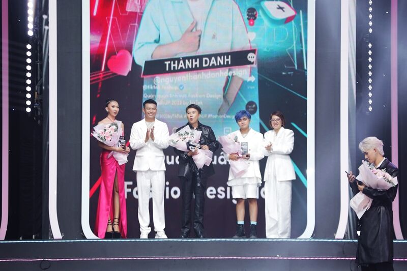 Gala Night FashUP 2022 by TikTok: Bữa tiệc thời trang mãn nhãn