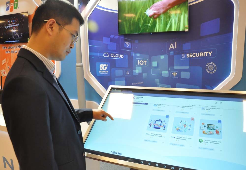 Tập đoàn VNPT: Vững tay chèo vượt qua sóng gió 2022