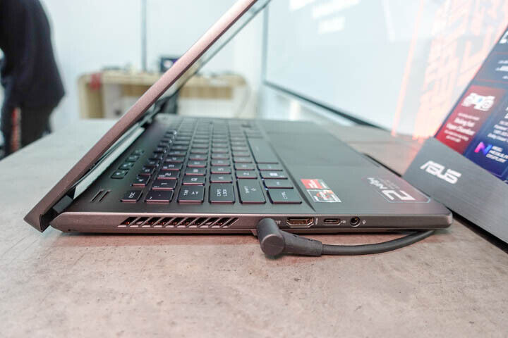 Asus ROG Zephyrus G14 dành cho game thủ lên kệ, giá từ 51 triệu đồng