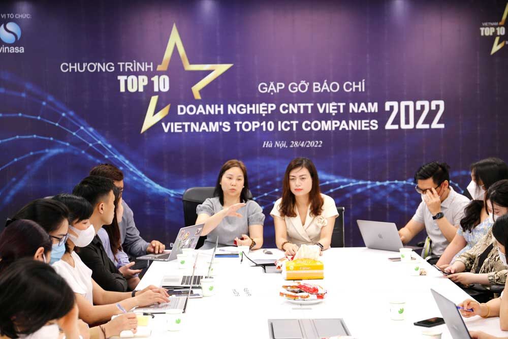 Sẽ xây dựng Câu lạc bộ Doanh nghiệp nghìn tỷ từ Chương trình Top 10 DN CNTT Việt Nam