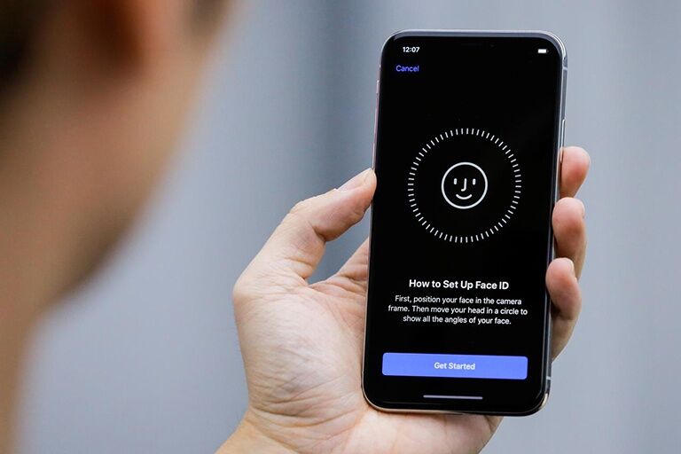 Apple đưa chương trình tự sửa chữa Face ID đến iPhone X