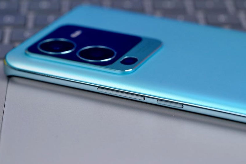 can-canh-vivo-S15-Pro-5G-1.jpg