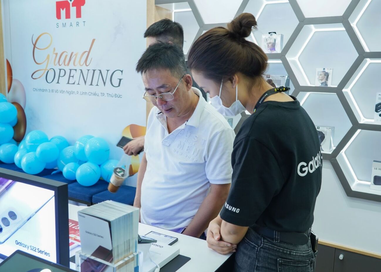 Hàng loạt sản phẩm Samsung giảm giá bán