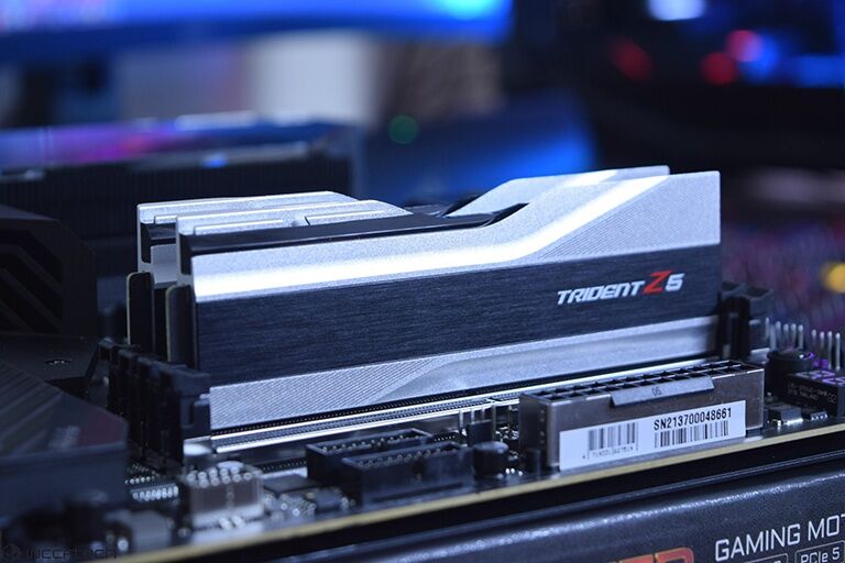 Giá bộ nhớ RAM DDR5 đang giảm