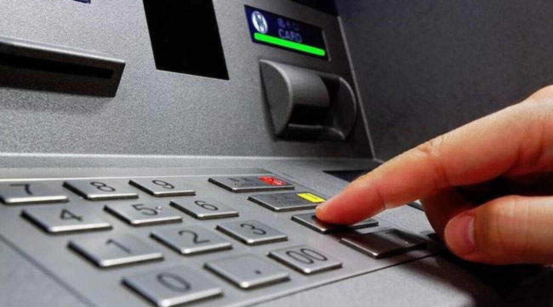 Vietcombank thí điểm rút tiền bằng CCCD gắn chip tại Hà Nội