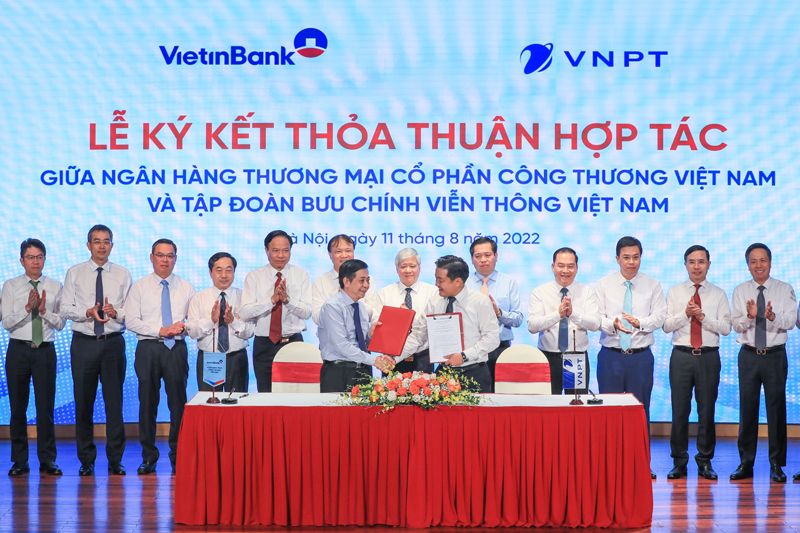 VNPT bắt tay với Bảo Việt và Vietinbank, xây dựng hệ sinh thái tài chính số toàn diện