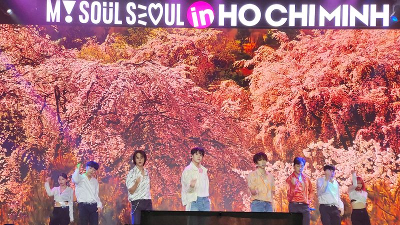 Phong cách Seoul thu hút đông đảo bạn trẻ Tp. Hồ Chí Minh