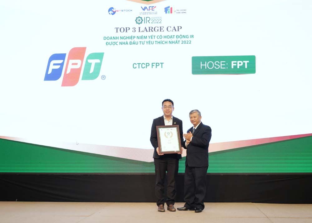 FPT được xướng tên ở cả hai hạng mục Top 3 của IR Awards 2022