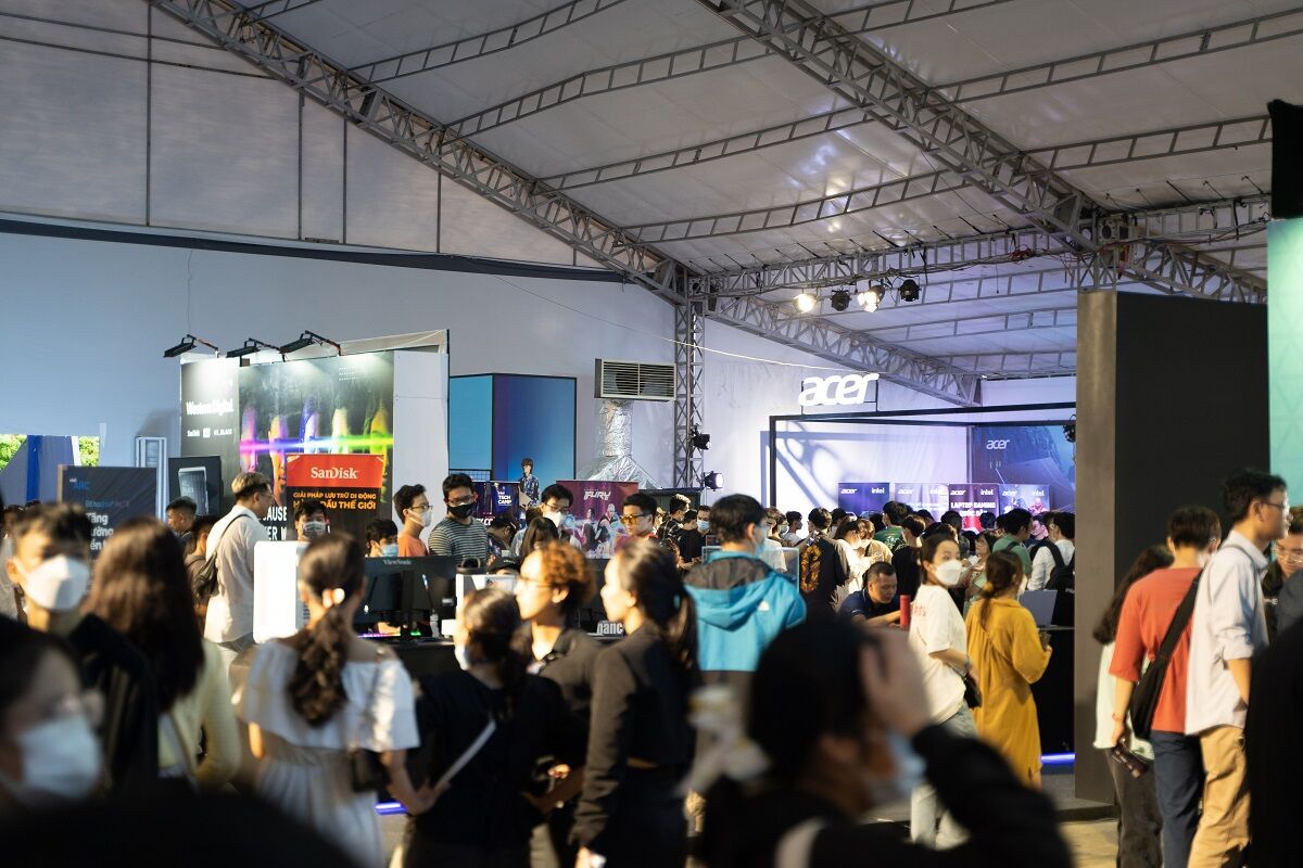 Triển lãm IT và gaming INTEL TECH CAMP: Nhiều hoạt động thú vị, đông người tham gia 2 Triển lãm IT và gaming INTEL TECH CAMP: Nhiều hoạt động thú vị, đông người tham gia - DSC07331