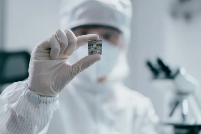 Mỹ công bố chi tiết kế hoạch đầu tư 50 tỉ USD để phát triển công nghiệp chip