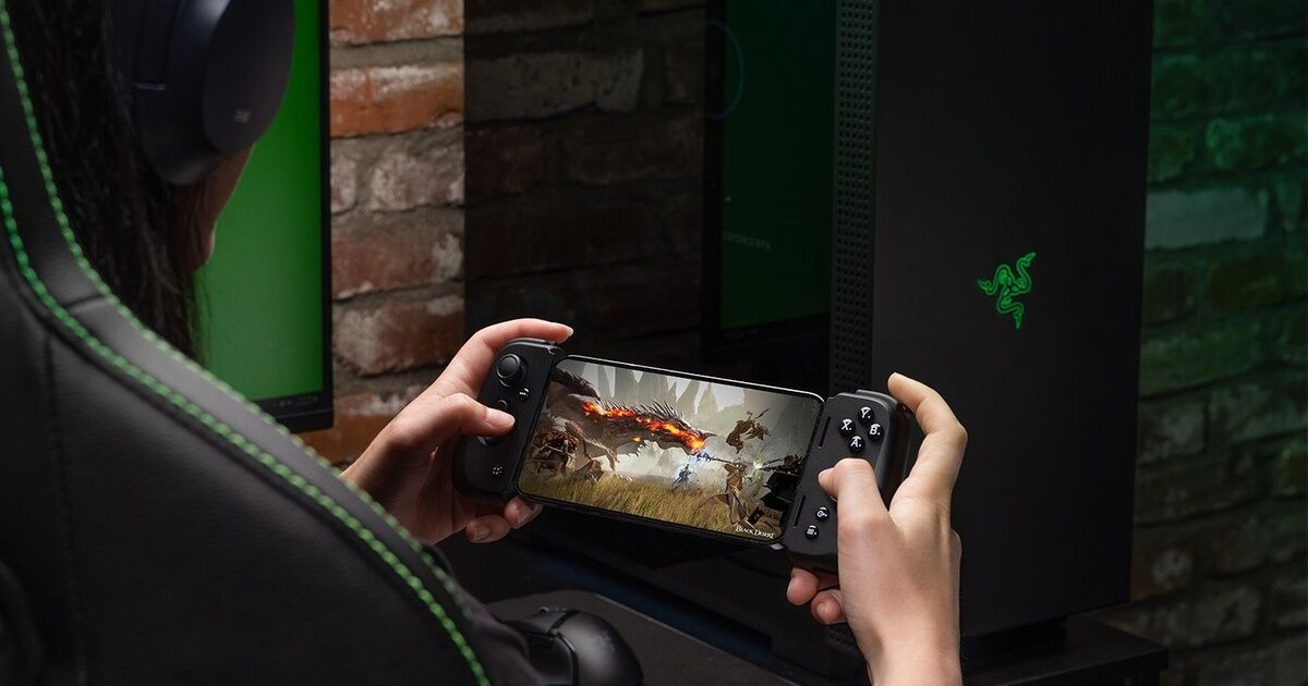 Tay cầm Razer Kishi thế hệ thứ hai đã có sẵn cho iPhone