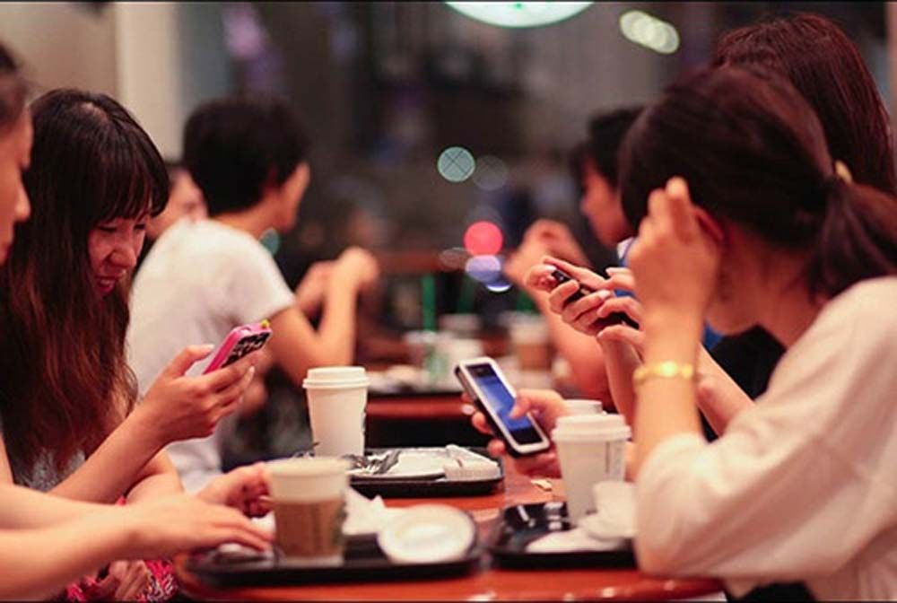 người dùng trẻ ưa chuộng mạng xã hội
