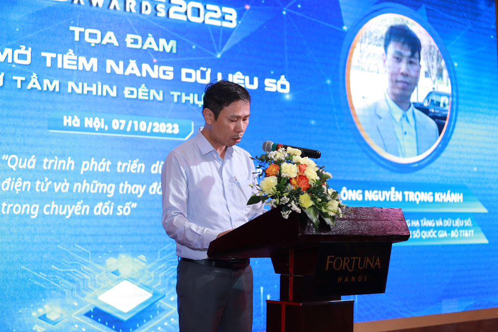 Khai mở tiềm năng dữ liệu số: Nhìn cần xa nhưng làm phải sát