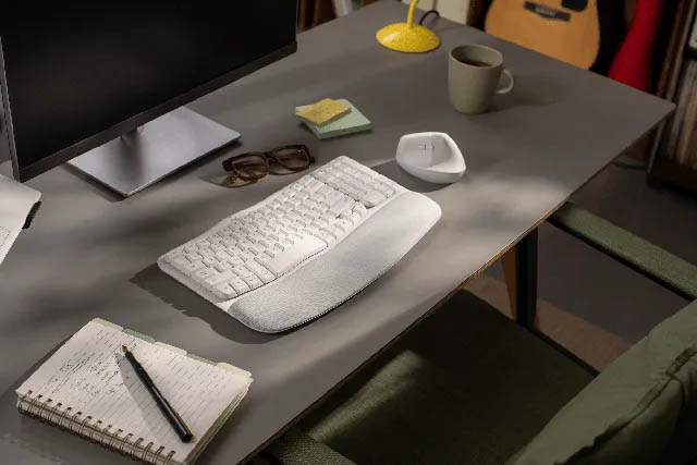 Logitech ra mắt bàn phím công thái học Wave Keys