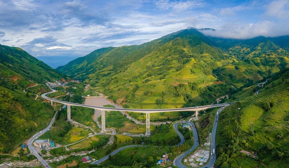 ePass giúp rút ngắn thời gian từ TP Lào Cai đến thị xã Sa Pa