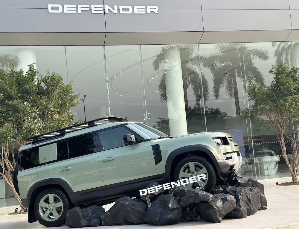 Khám phá khu trưng bày đầu tiên trên thế giới của Jaguar Land Rover tại Việt Nam