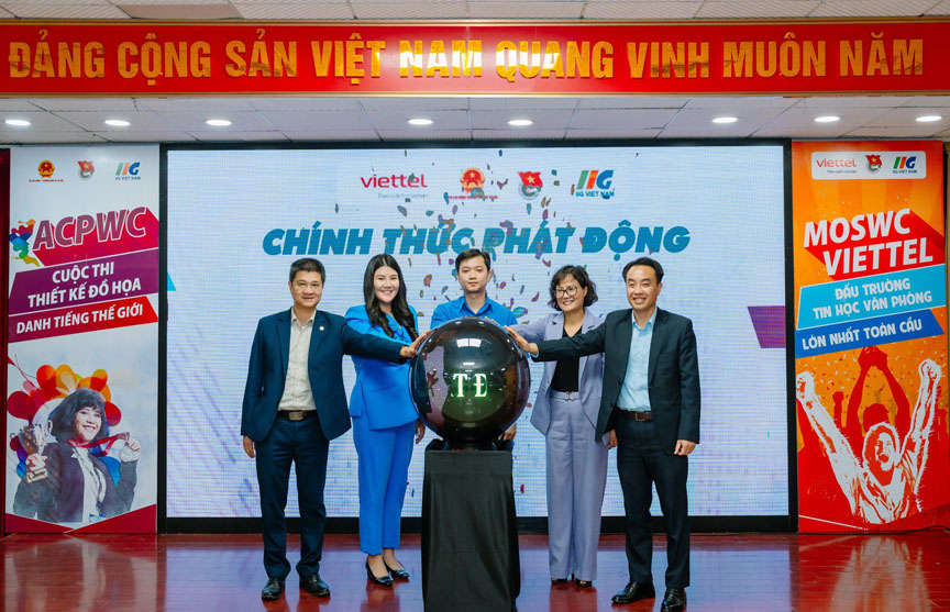 Các đại biểu phát động Cuộc thi Vô địch Tin học văn phòng thế giới (MOS World Championship) và Cuộc thi Vô địch thiết kế đồ họa thế giới - ACP năm 2024 tại Việt Nam