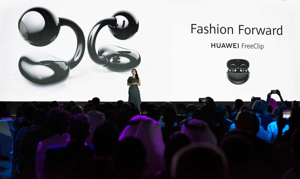 HUAWEI FreeClip - tai nghe sáng tạo mới ra mắt tại Dubai
