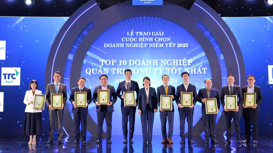 FPT lại nằm trong Top 10 DN lớn có Quản trị công ty tốt nhất năm 2023