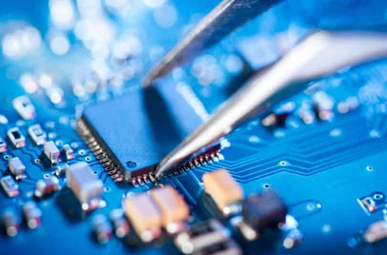 Chip bán dẫn - từ khóa kinh tế 'hot' nhất năm 2023