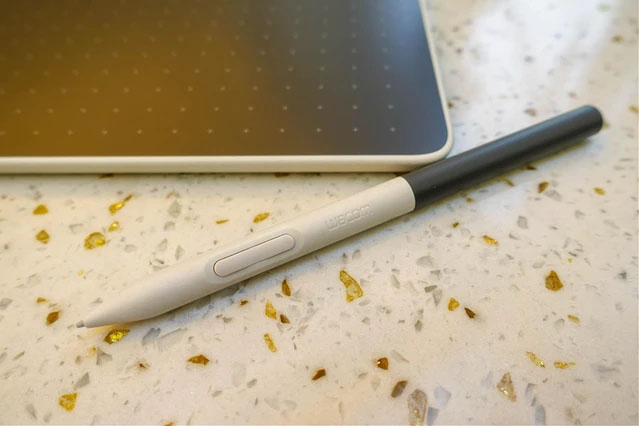 Wacom One - bảng vẽ tiện dụng cho chỉnh sửa ảnh