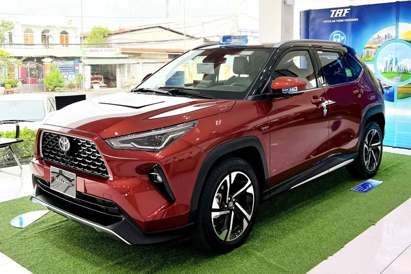 Toyota Yaris Cross 2024 giảm giá gần 90 triệu đồng tại Việt Nam