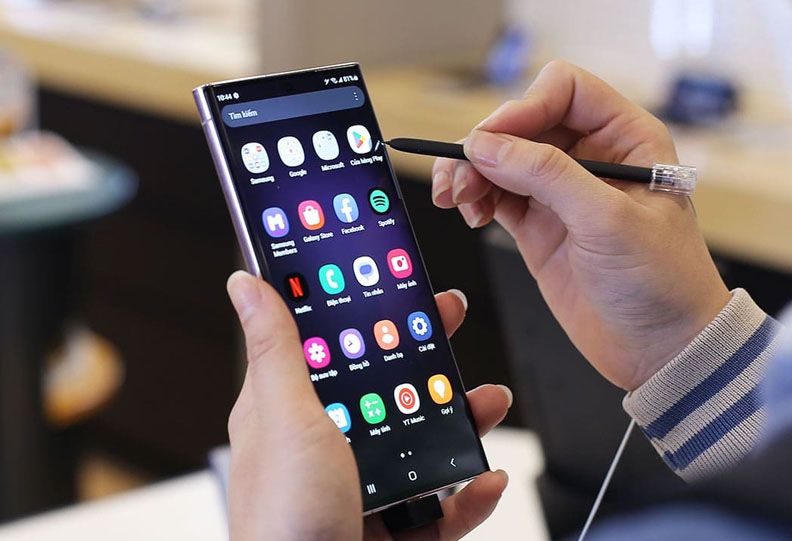 OneUI 5.1 trên S23 Ultra ngốn bộ nhớ gấp đôi Windows