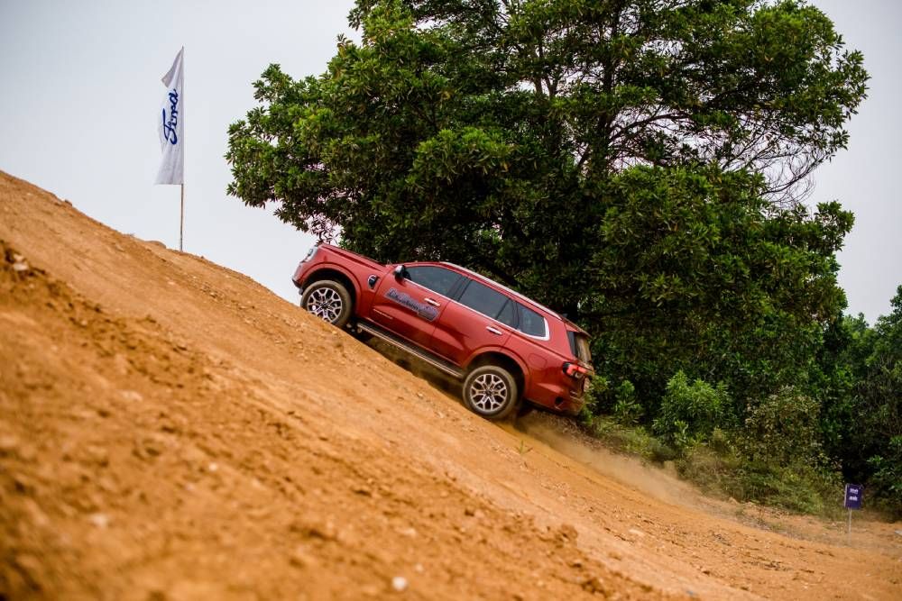 Ford hướng dẫn lái xe an toàn