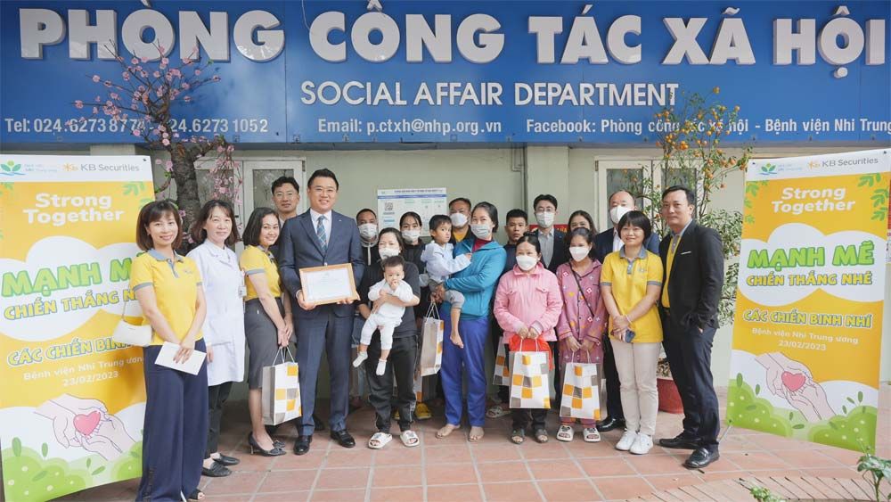 Chứng khoán KB Việt Nam tiếp sức cho những "chiến binh nhí" chống lại bệnh tật