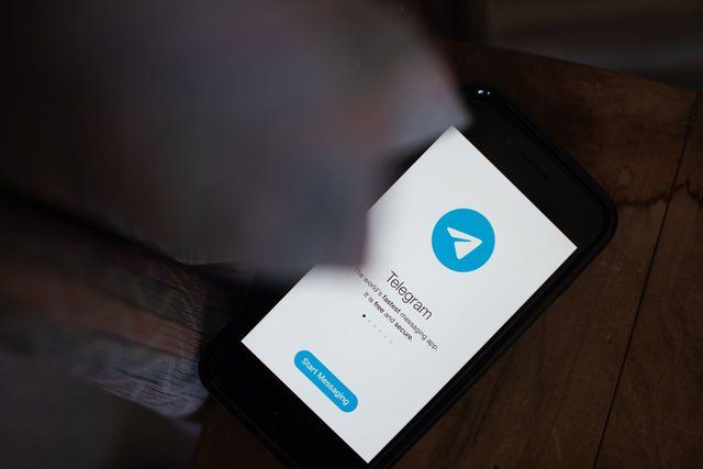 ứng dụng nhắn tin blockchain