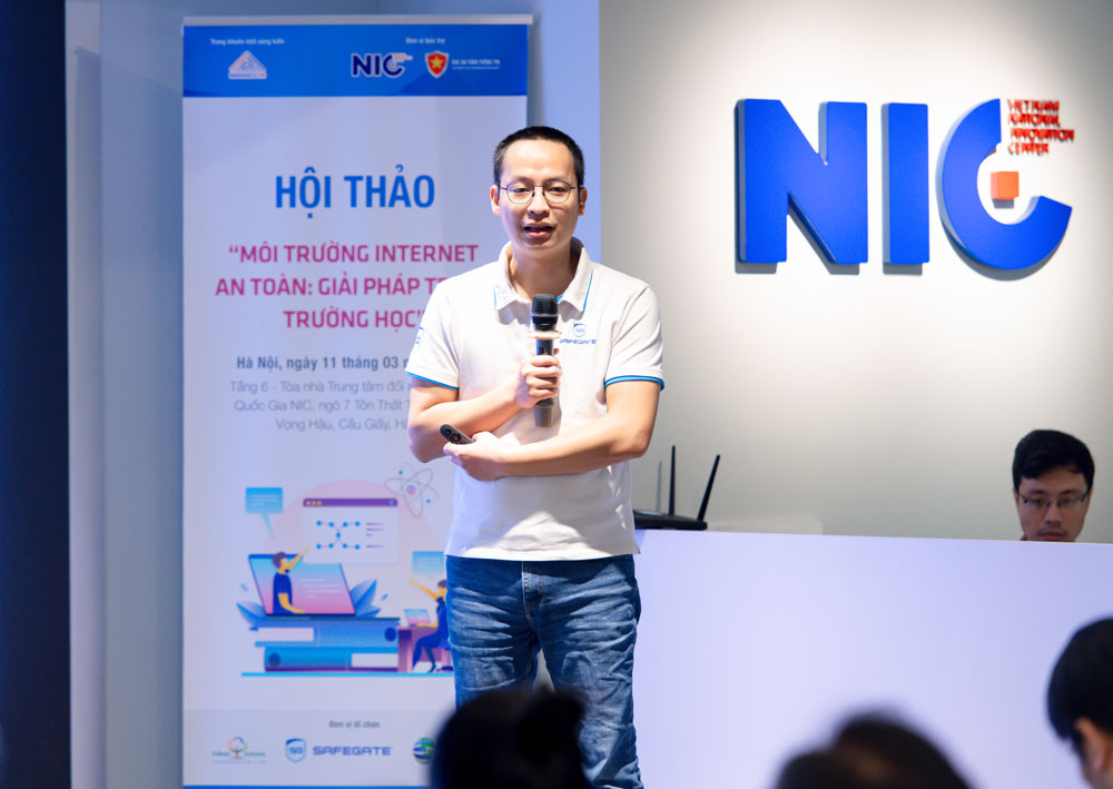 Hơn 40% trẻ em cảm thấy không an toàn khi sử dụng Internet