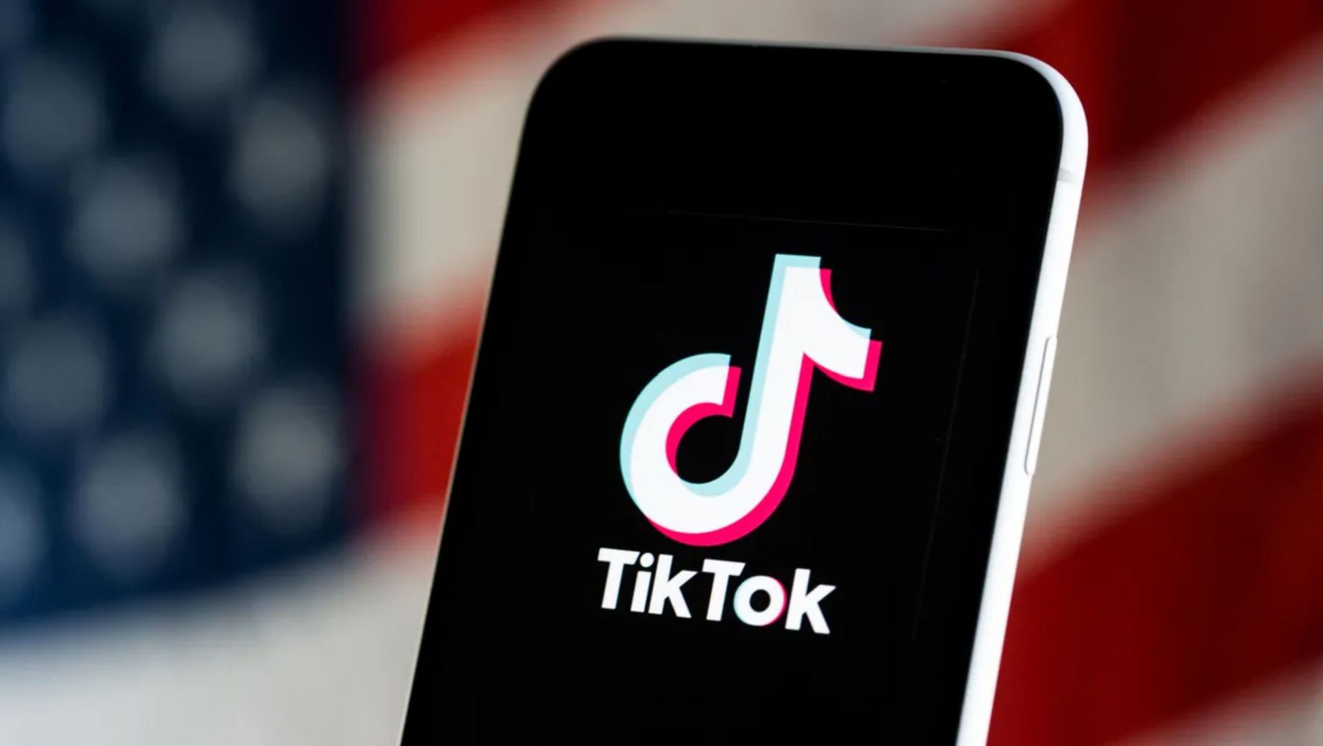 TikTok cấm sử dụng deepfake trong bản cập nhật mới