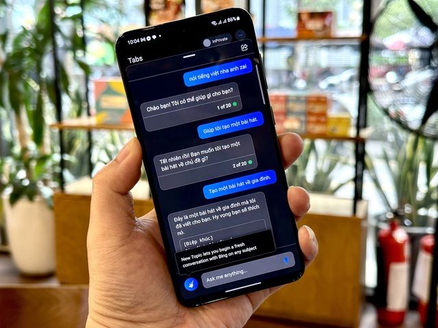 Microsoft mang ứng dụng Bing AI lên Android và iOS