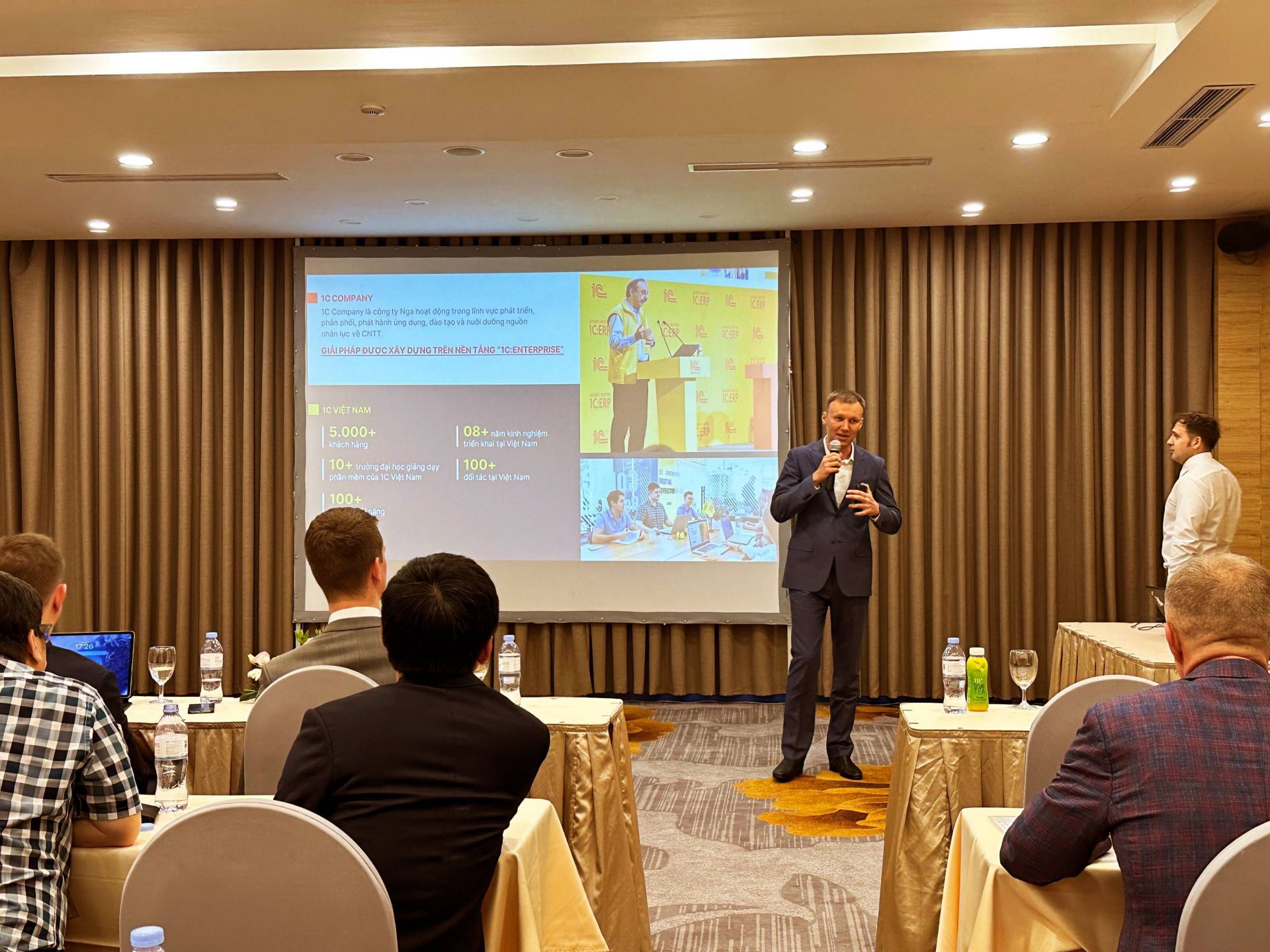 CEO 1C Việt Nam Alexander Evchenko