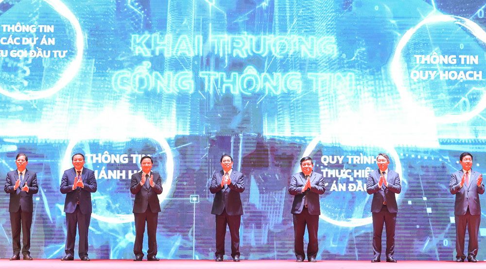 FPT đồng hành cùng Khánh Hòa chuyển đổi số và phát triển xanh