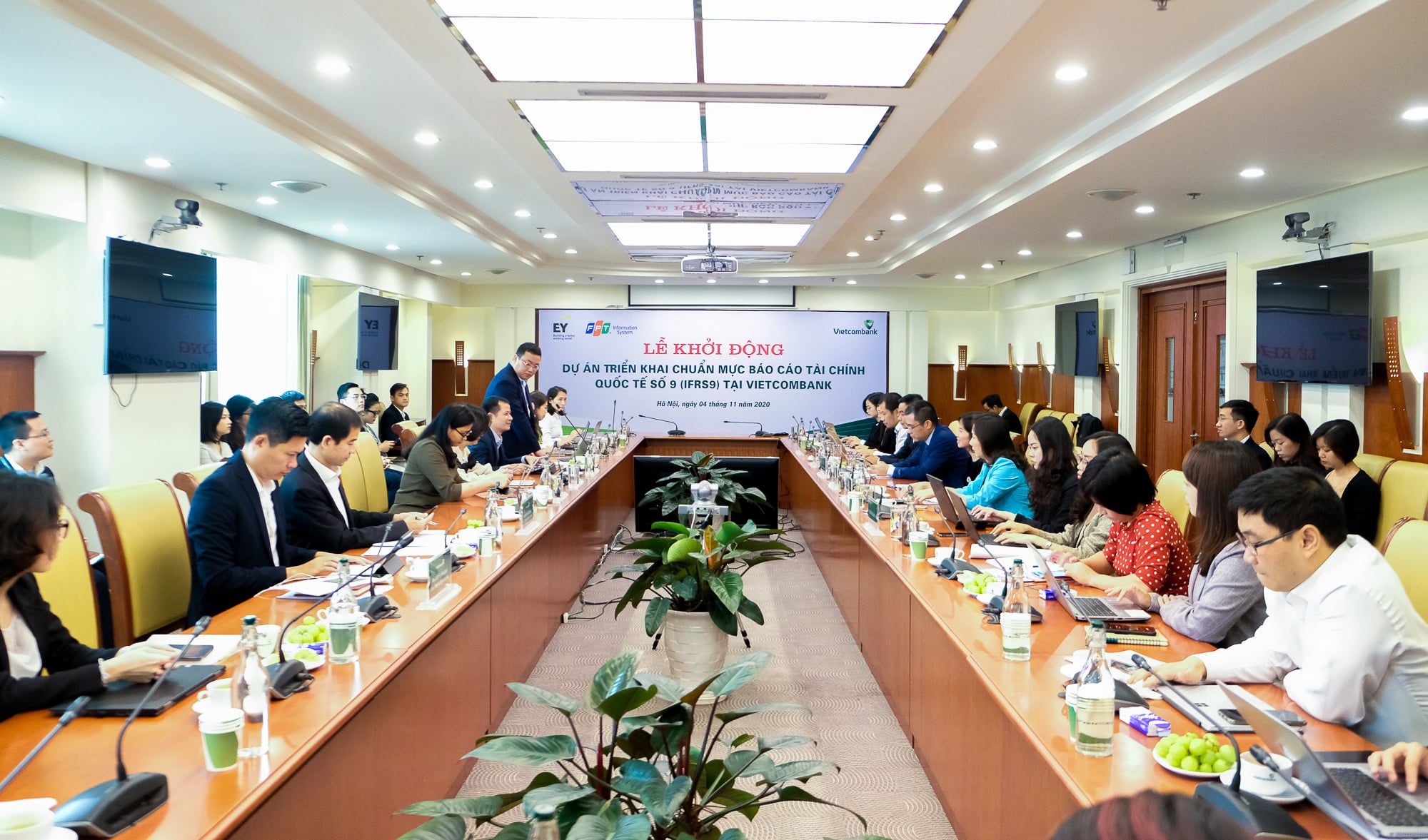 Vietcombank hợp tác với FPT IS triển khai FPT.IFRS9 từ 2020.