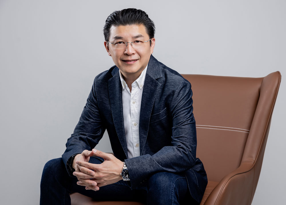 Ông Adrian Hia Giám đốc Điều hành APAC