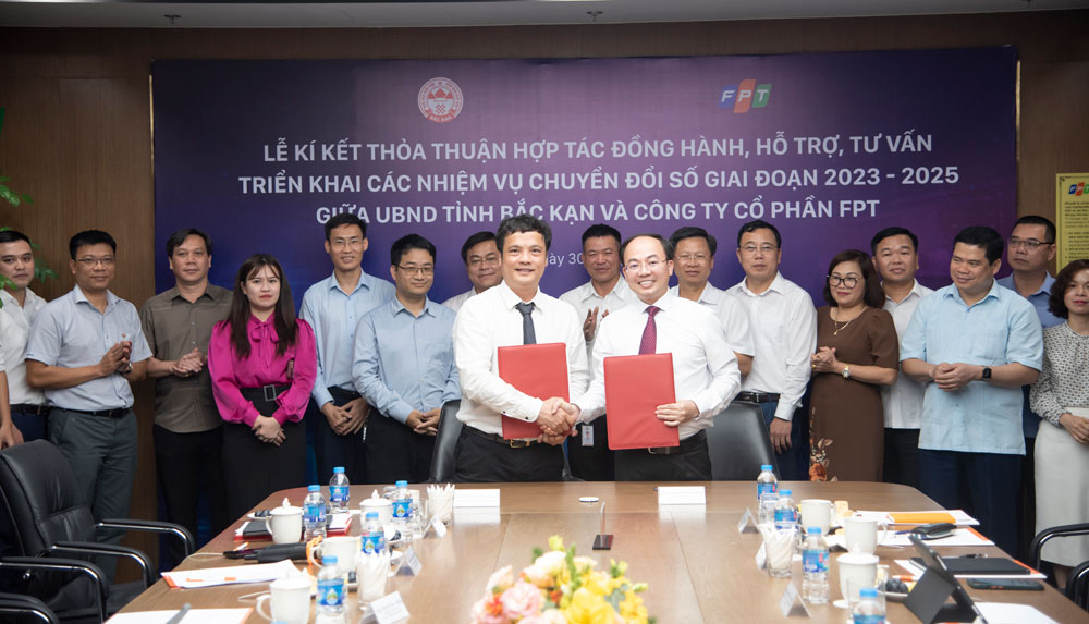 'Bắc Kạn sẽ cùng FPT xây cao tốc chuyển đổi số’
