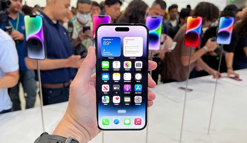 thổi giá iPhone